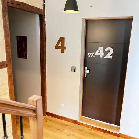 Apartmanhotel Smart 97 *