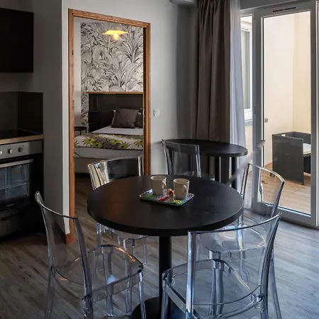 Hotel apartamentowy Smart 97