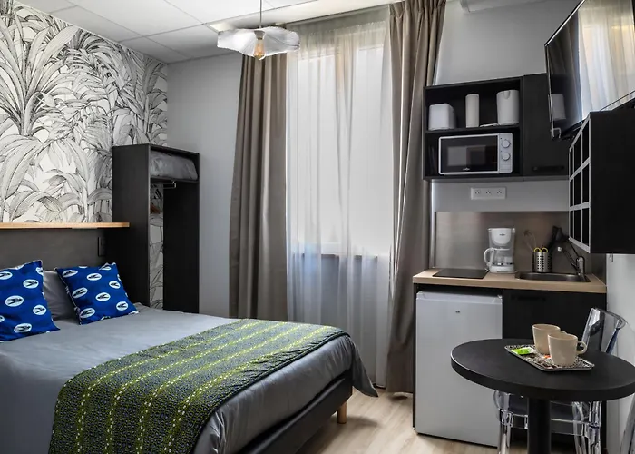 Aparthotel Smart 97 4*